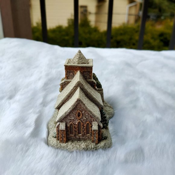 Liliput Lane & David Winter Miniature Cottages - Picture 8 of 16